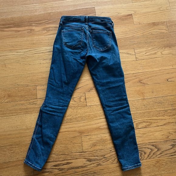 Old navy rockstar super skinny jeans - Picture 4 of 4
